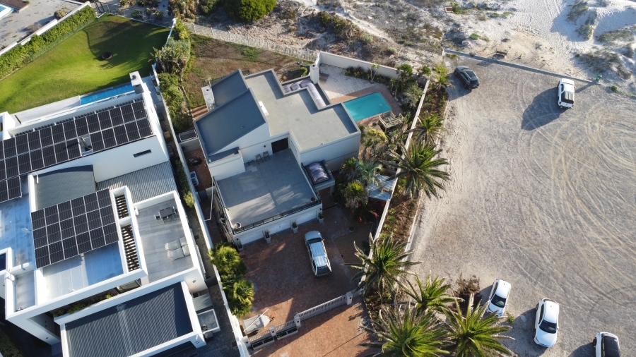 4 Bedroom Property for Sale in Van Riebeeckstrand Western Cape